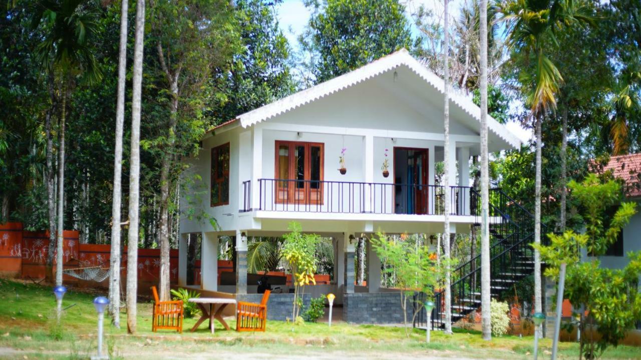 Kedara Village Szultán Bathery Kültér fotó